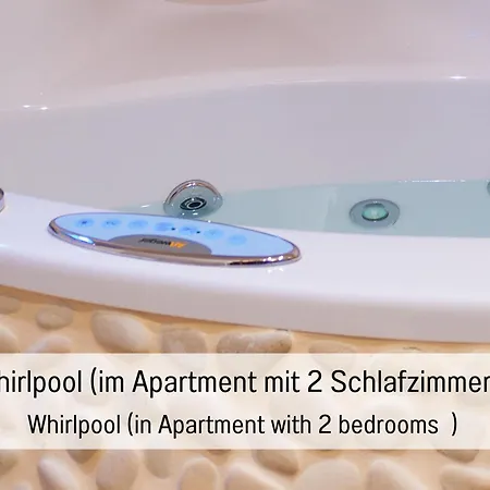 Waldhaus: Sauna | Kamin